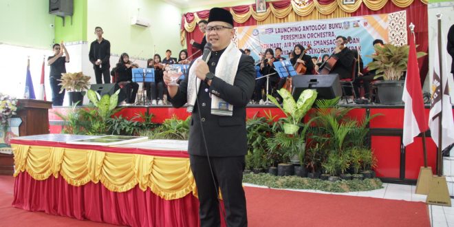 Peresmian Orchestra SMAN 1 Gresik oleh Kepala Dinas Pendidikan Jatim