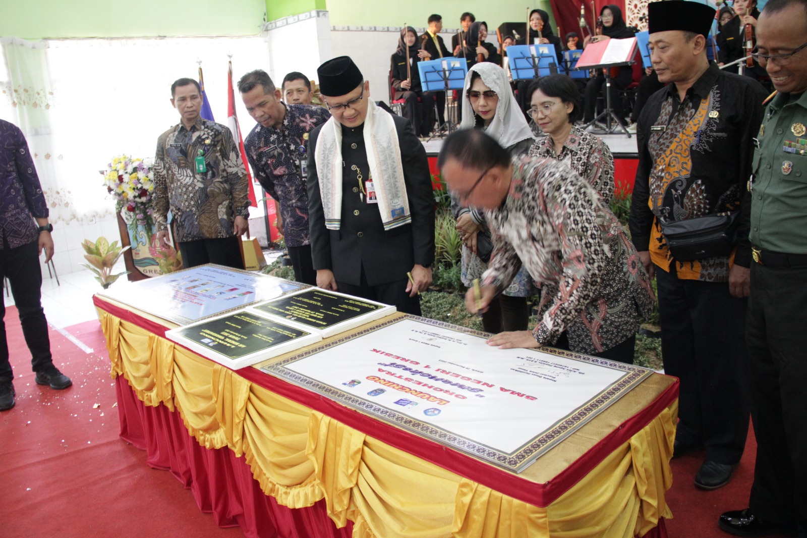 Launching buku Literasi SMAN 1 Gresik oleh Kepala Dinas Pendidikan Jatim 1