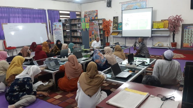 NULIS BARENG (NUBAR): KARYA PARA PEGIAT LITERASI SEKOLAH KITA