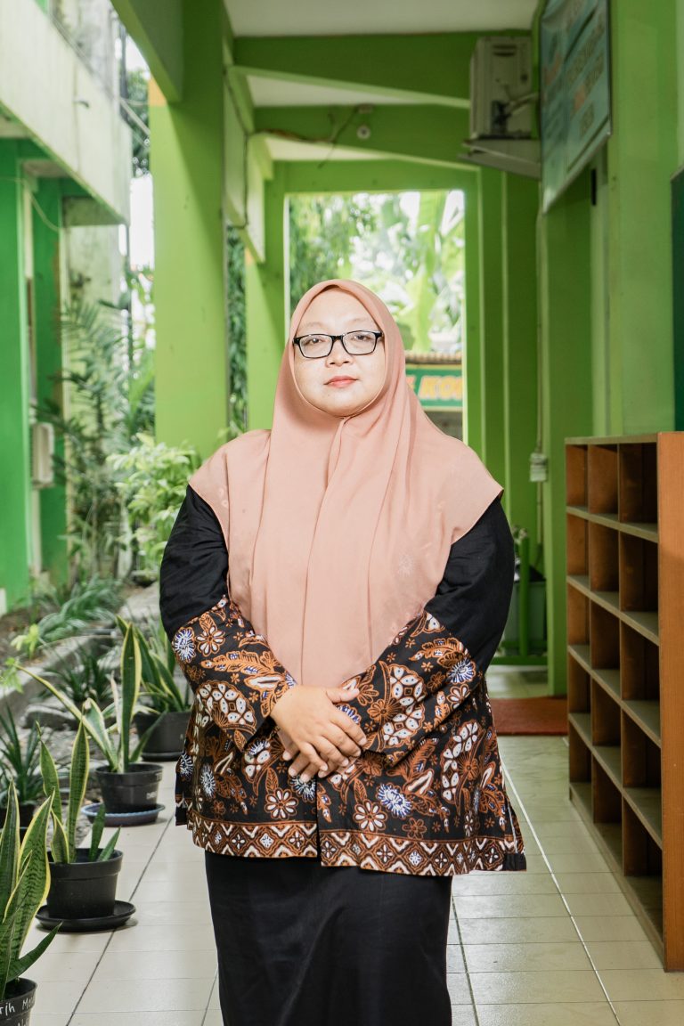 ALIF MASRIFAH, S.Pd. - BHS INGGRIS