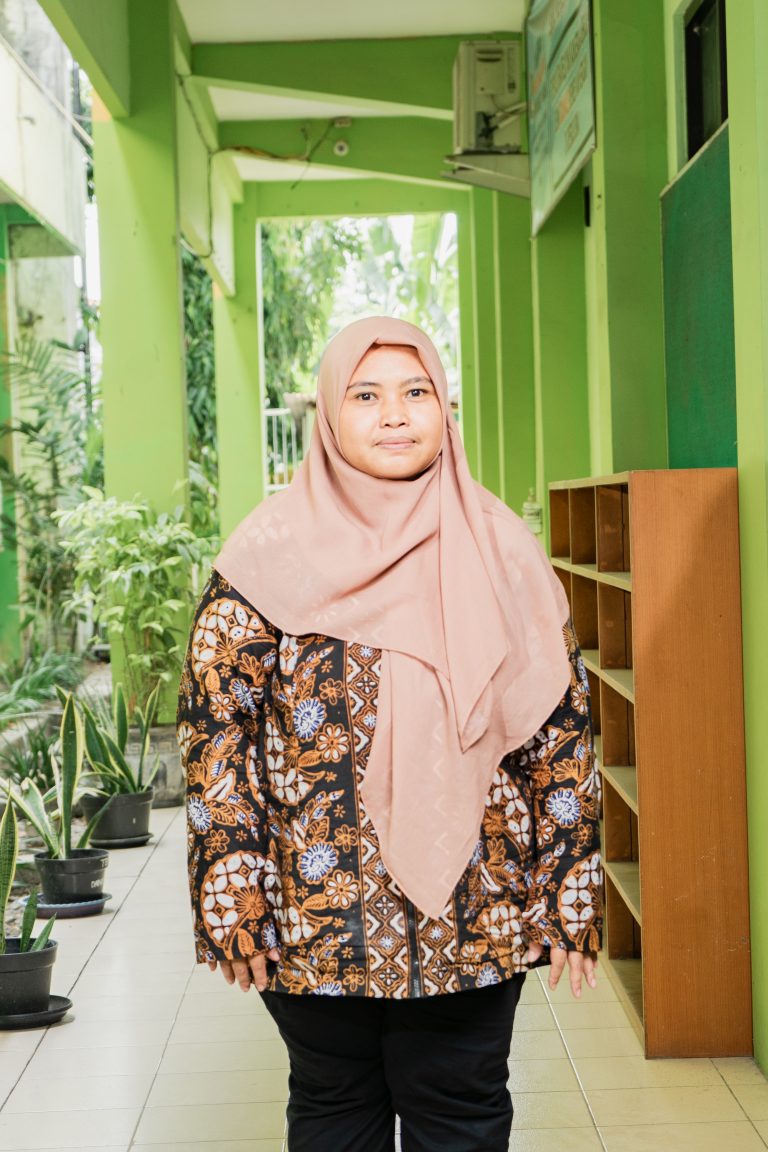 YUNI FITRIAH, S.Pd., M.Pd. - EKONOMI