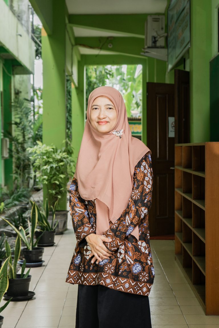 SAYIDAH, S.Pd., M.Pd. - FISIKA