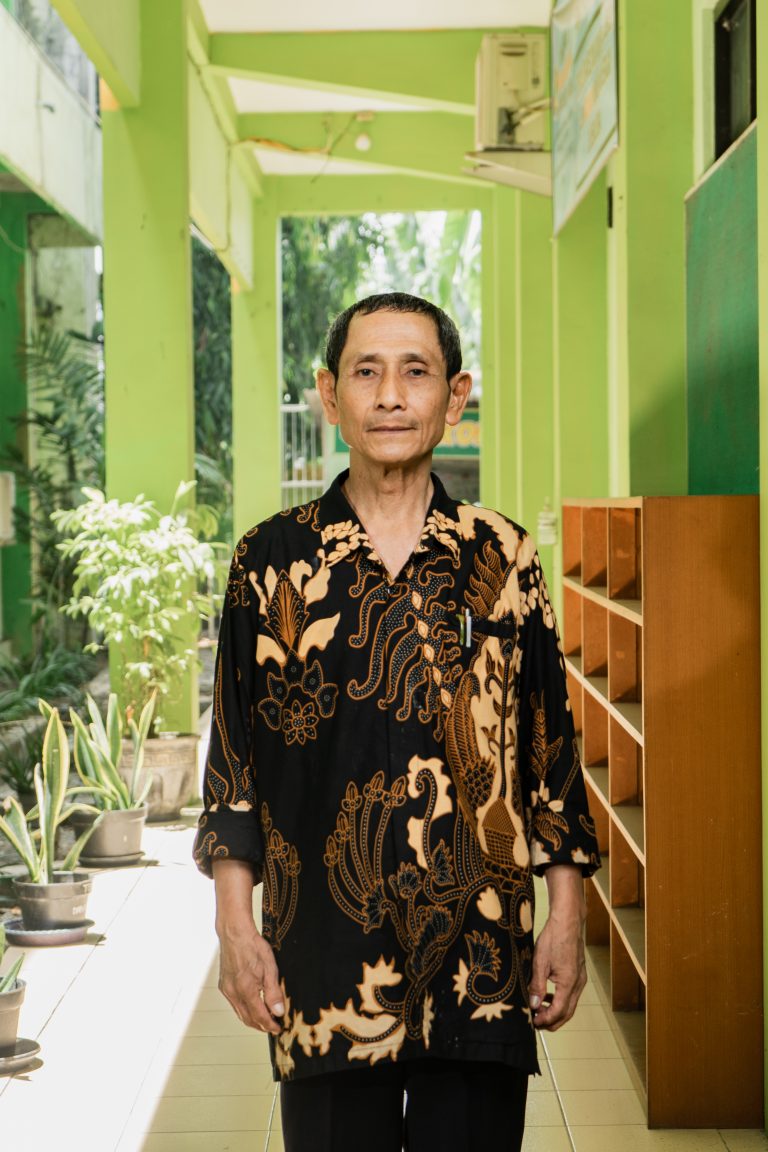 Drs. SISWADI - GEOGRAFI