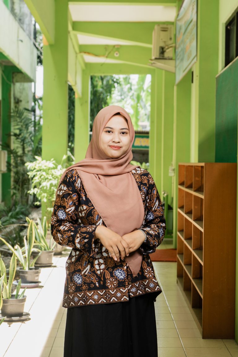 AFIFAH NIA A - STAFF