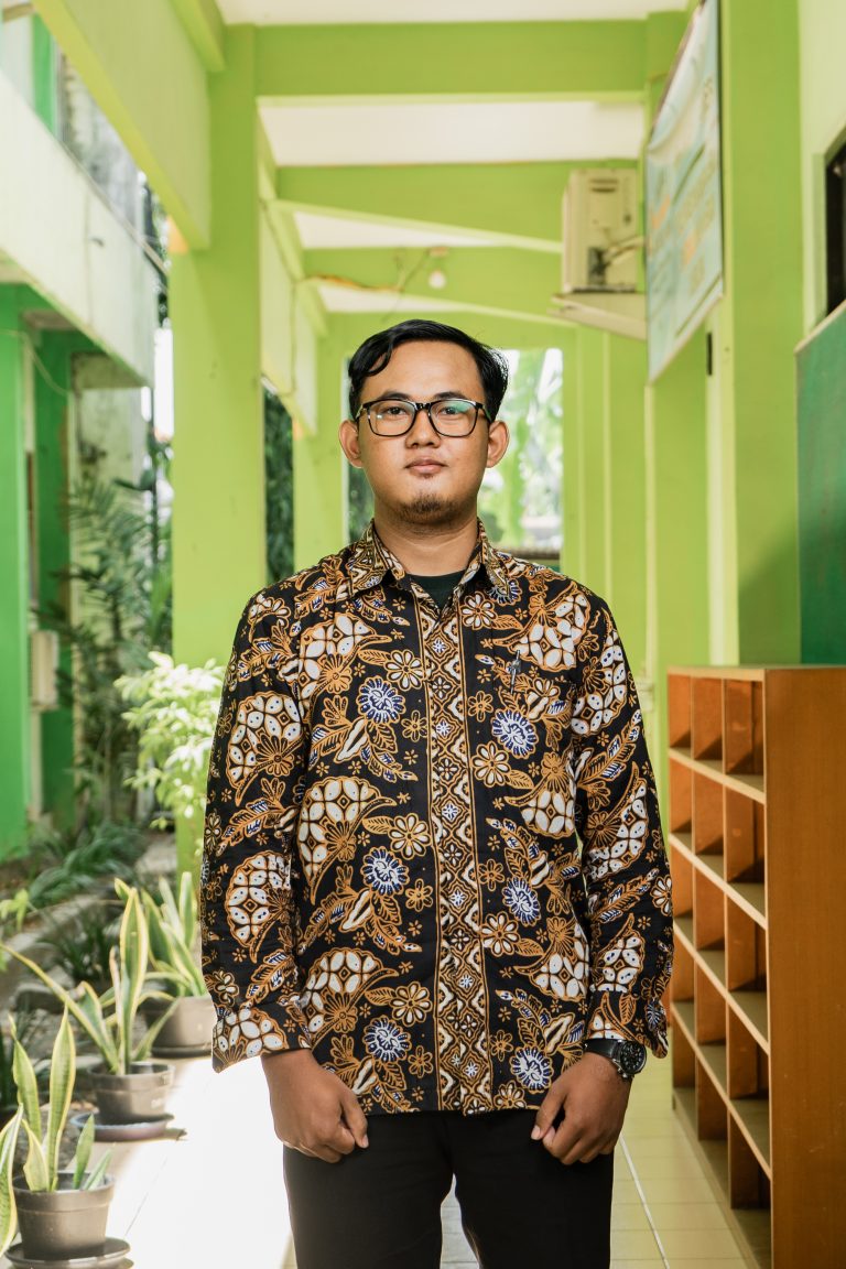 DHANY TRISA S, S.Pd. - SEJARAH