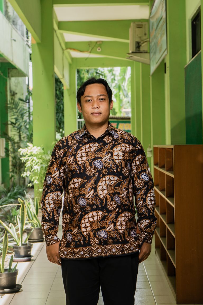 SULTHAN RAFID I, S.M. - STAFF